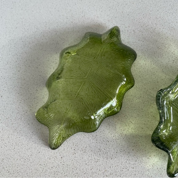 2  Vintage Glass Trinket Dishes - Picture 3 of 6